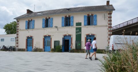La librairie de la petite Gare sur de bons rails