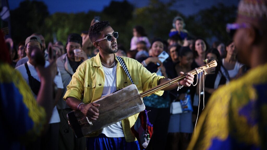 Samifati & Transe Gnawa Express au milieu de la foule