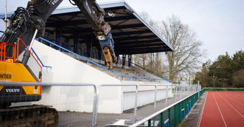 Stade Léo-Lagrange : la démolition lancée