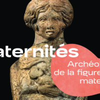 Affiche de l'exposition du Chronographe sur la maternité avec un buste de femme